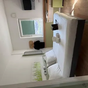 Hotel Ibis Budget Centre Crown Point Road